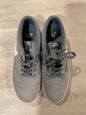 Nike Gray Canvas Low-Top Sneakers with White Swoosh